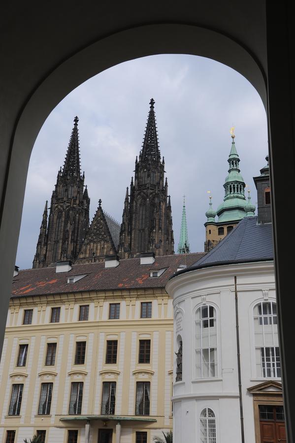 Cisarka Apartments Prag Exteriör bild