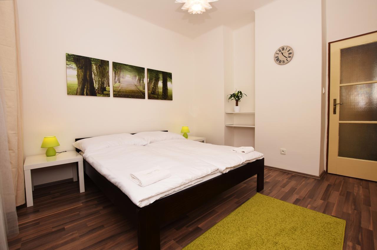 Cisarka Apartments Prag Exteriör bild